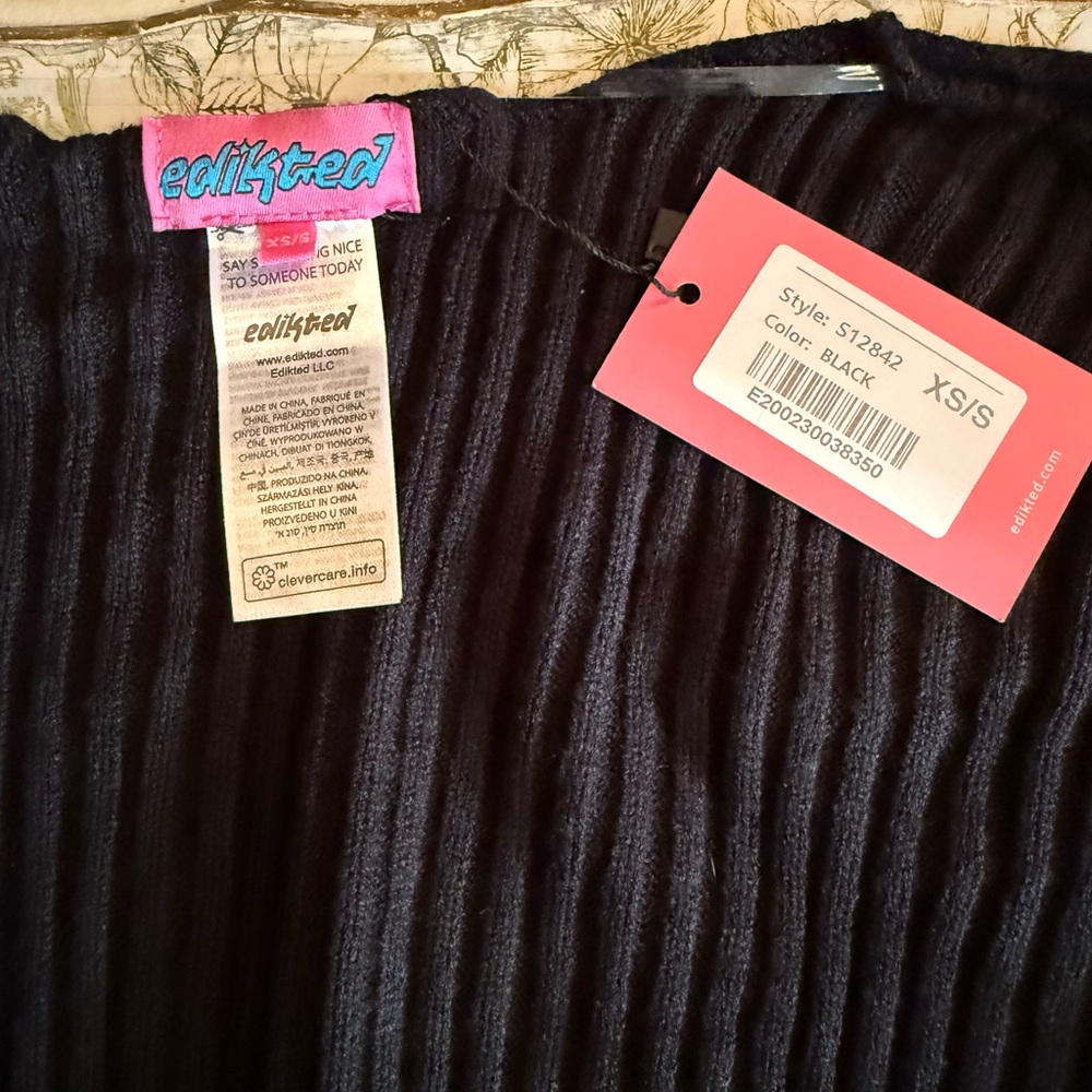 Edikted Black Textured Long Sleeve Top - Picture 2 of 4